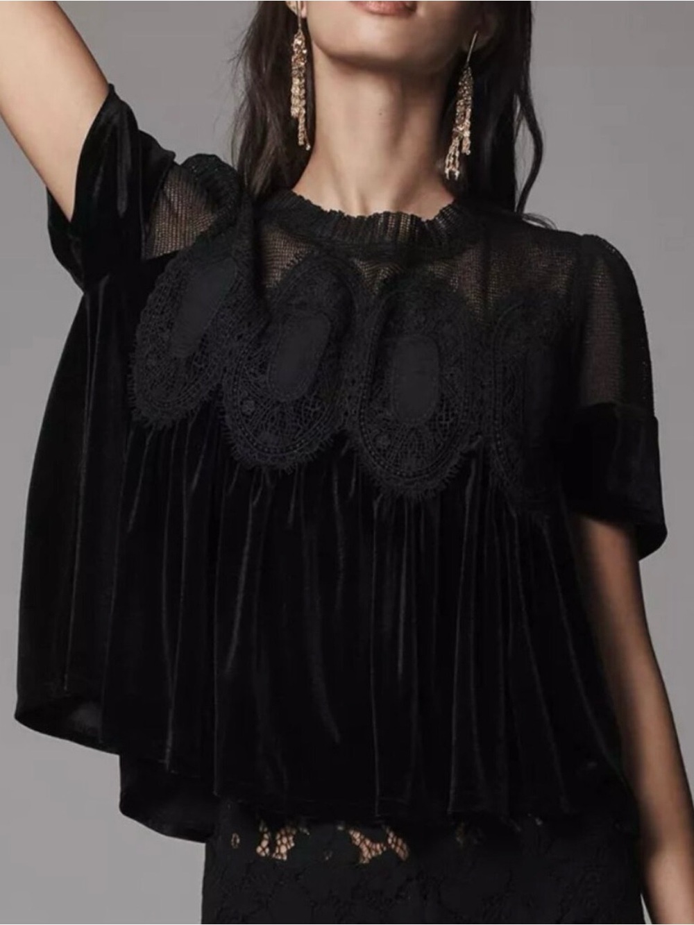 En Elly Anthroplogie Black Lace-Accent Velvet Women's Top - Picture 6 of 9